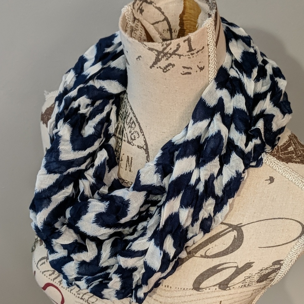 Infinity scarf